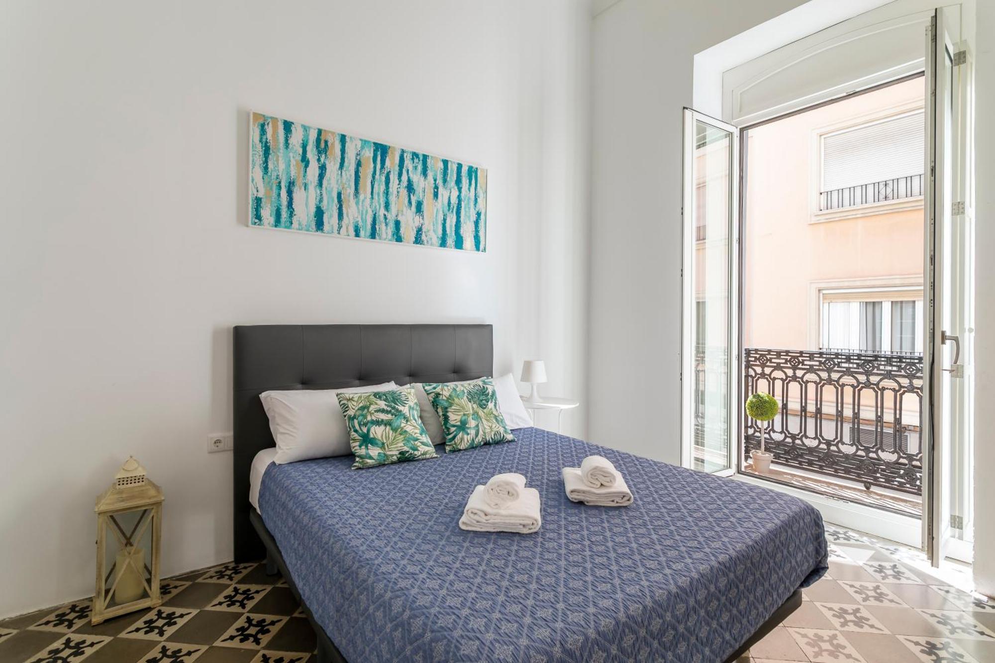 Apartamentos Teatro Alicante Bagian luar foto
